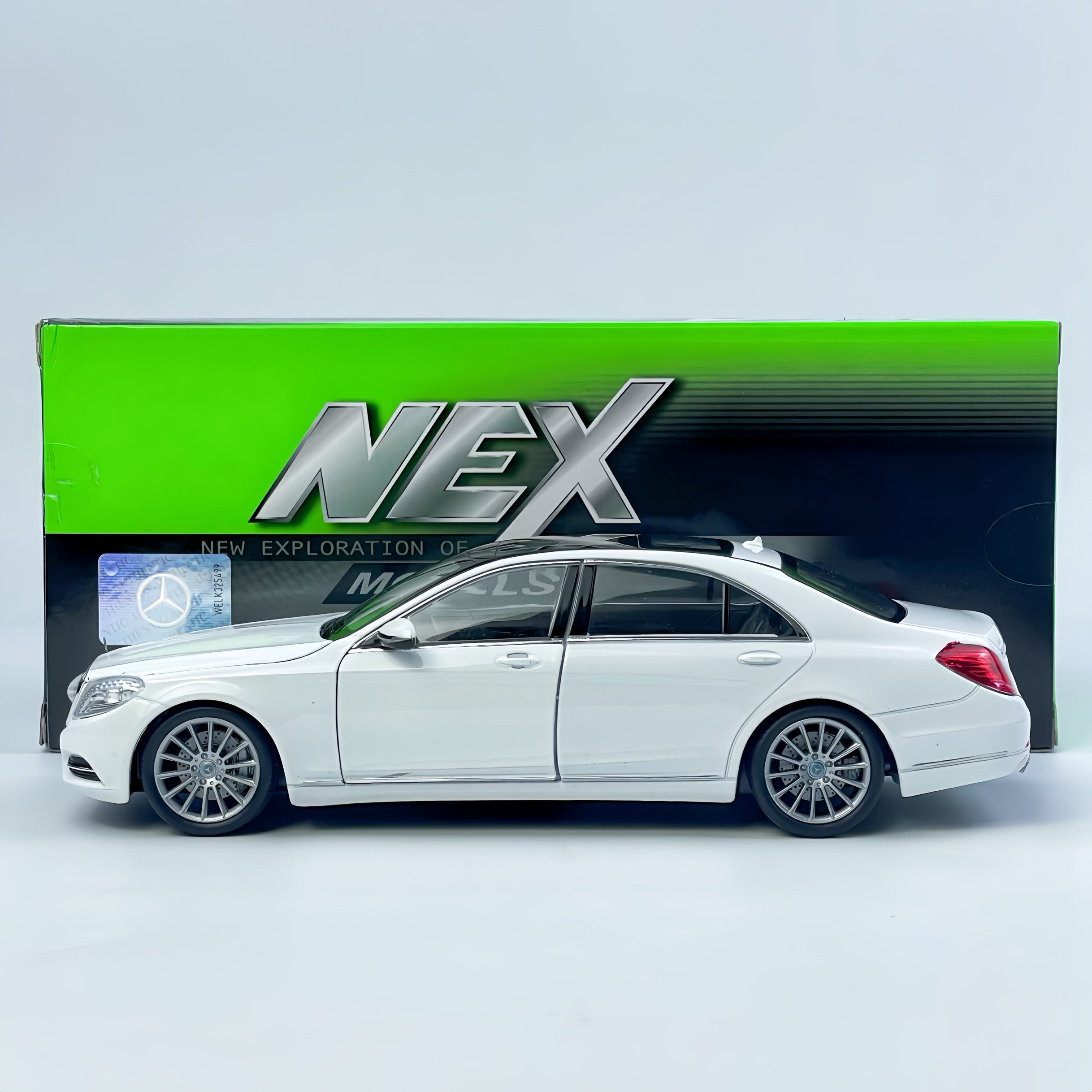 Custom License Plate 1:24 Mercedes-Benz S-Class Simulation Alloy Car Model