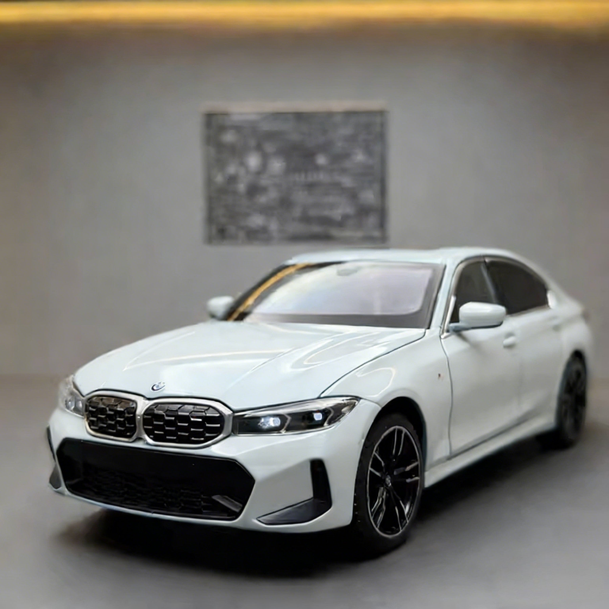 1:24 BMW 3 Series 325Li (G20)Alloy Diecast Model – Custom License Plate Edition