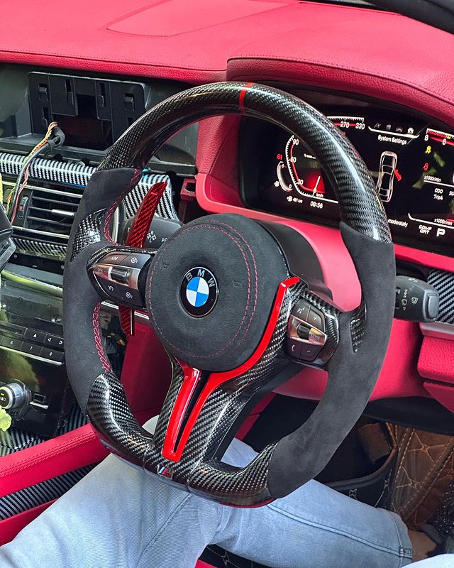 Hight Performance Customized Steering Wheel For BMW F10 F30 F32 F20 F80 F82 F06 and F Series Carbon Fiber with Alcantara Steering Wheel