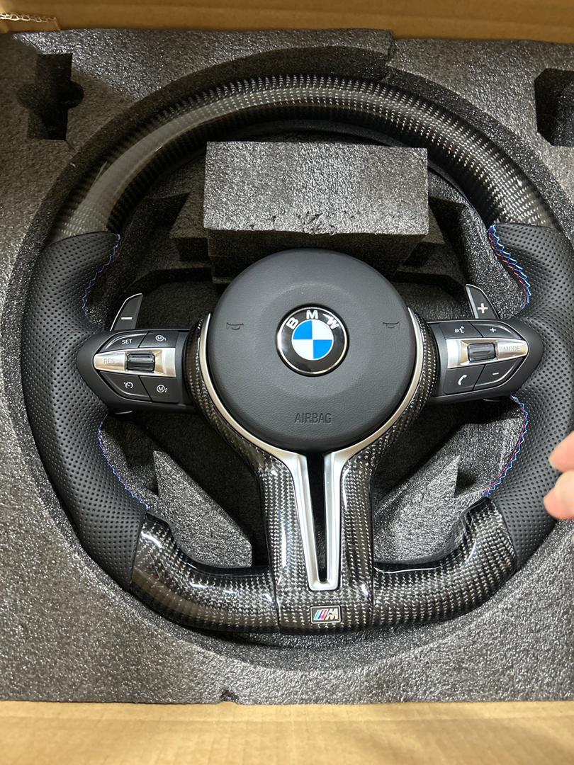 Fit For BMW M2 M3 M4 M5 F01 F07 F10 F12 F15 F16 F18 F20 F22 F82 F30 F32 F36 M Performance Carbon Fiber  Steering Wheel